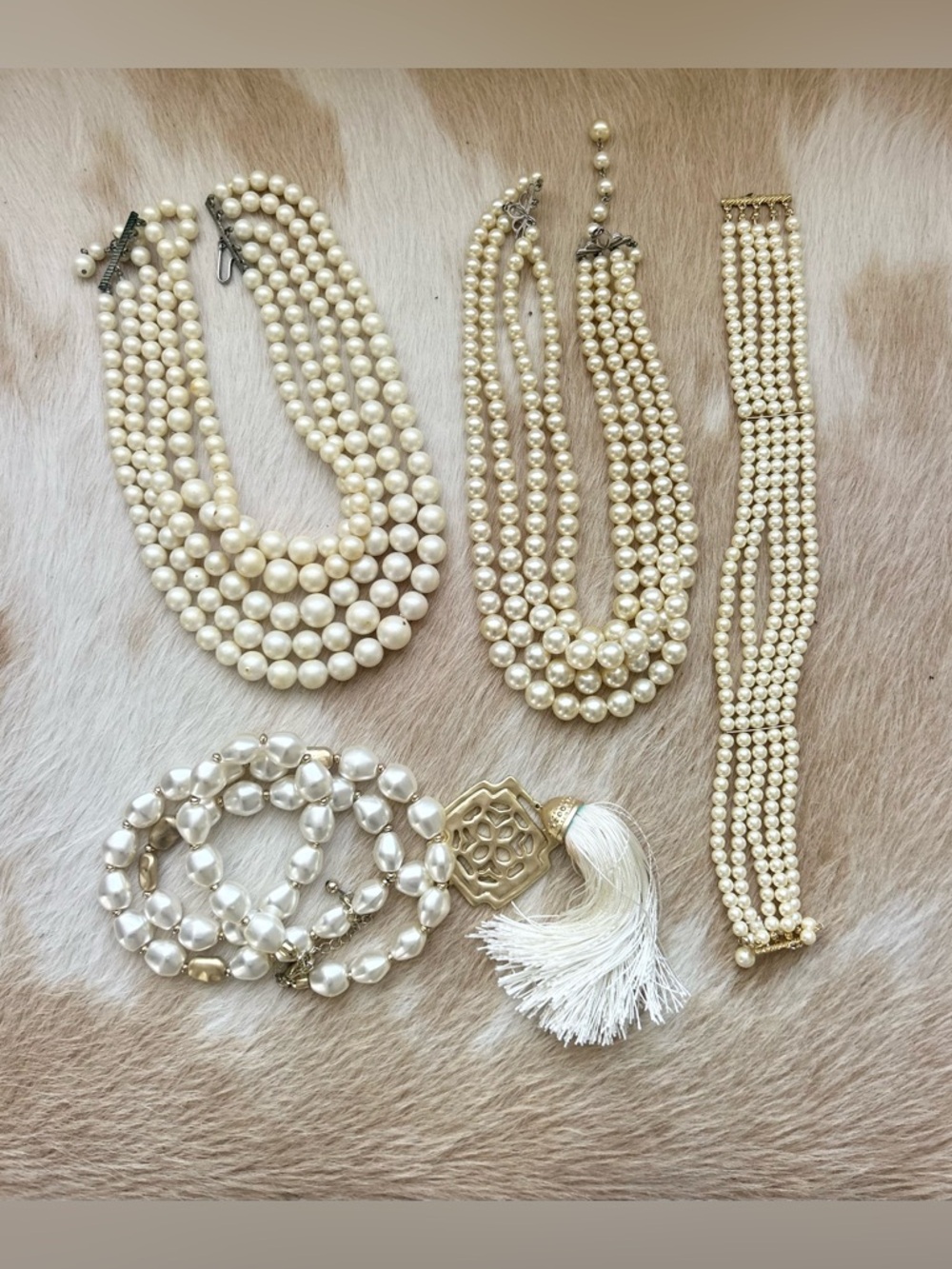 Vintage Faux Pearls Necklace Choker Collection